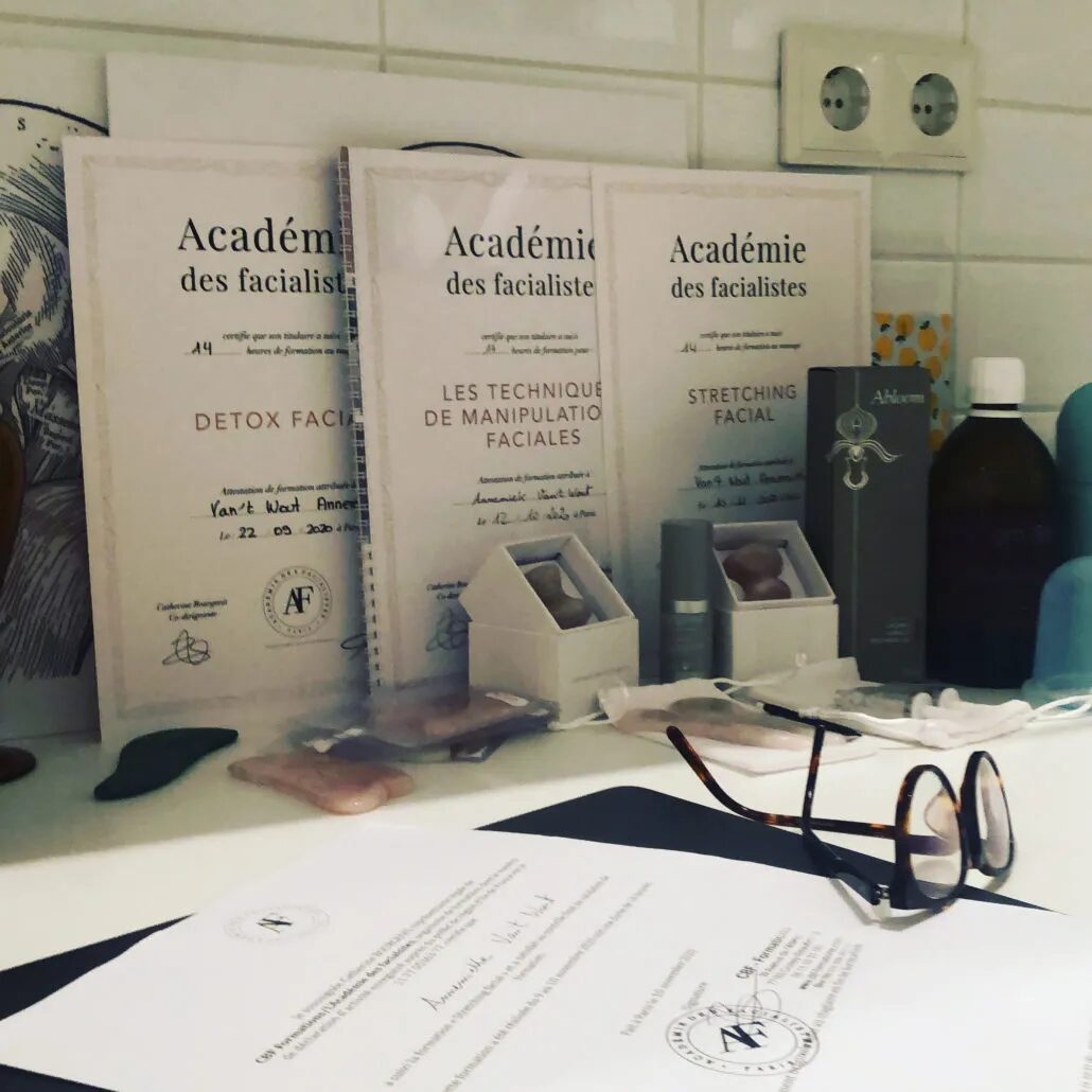 Certificaten van de Académie des Facialistes